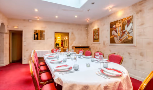 Repas de groupe - Le Cénacle - restaurant TREMBLAY-EN-FRANCE - Restaurant Parc des expositions Villepinte